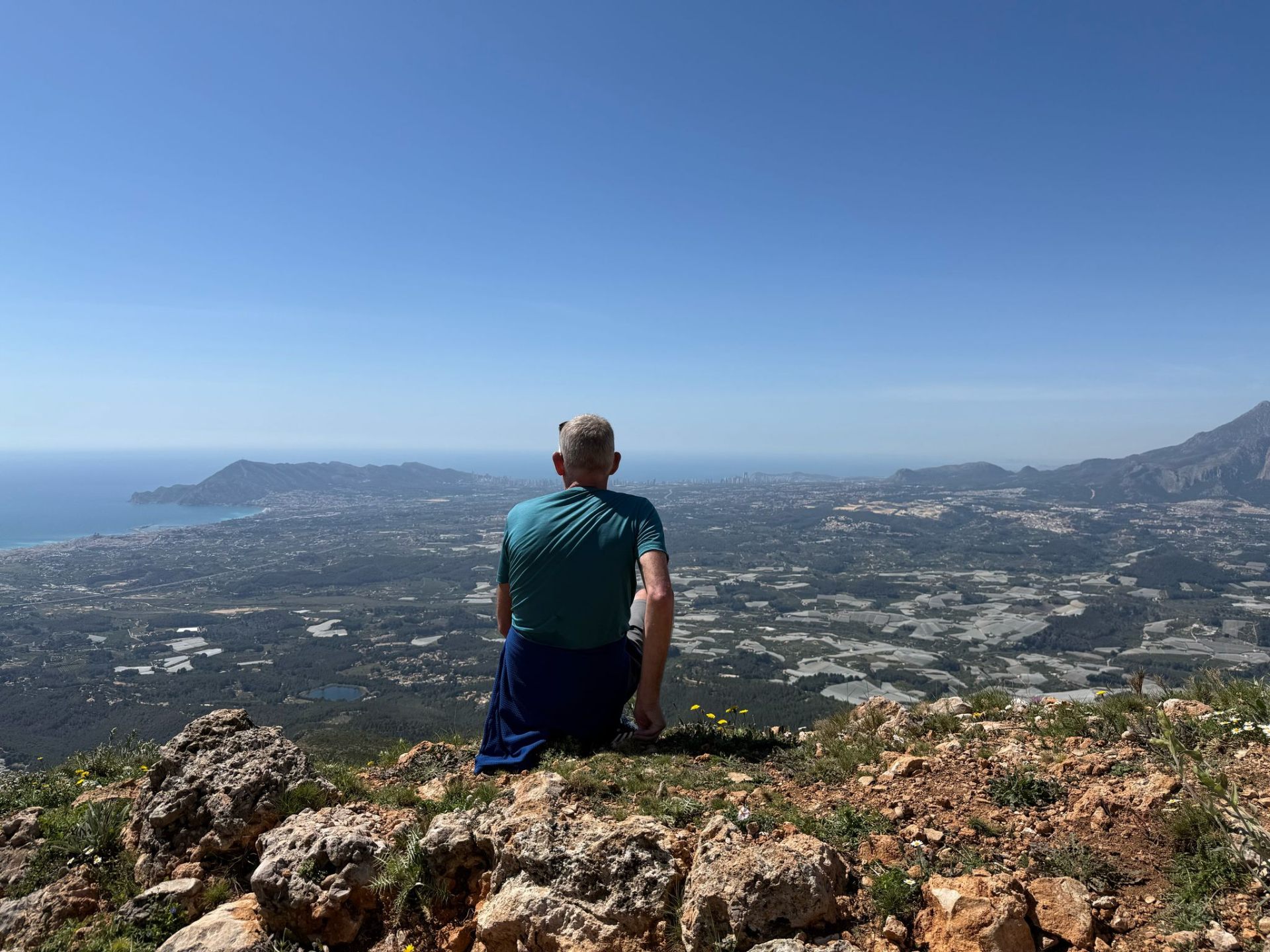 The Power of Doing Nothing (and How to Actually Let Yourself Be)